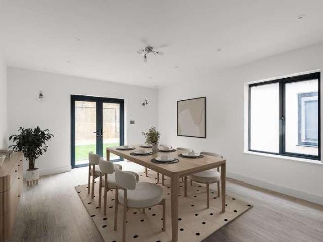 House for sale in Southborough, Sandown Park