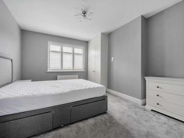 House for sale in Whetstone, Greater London