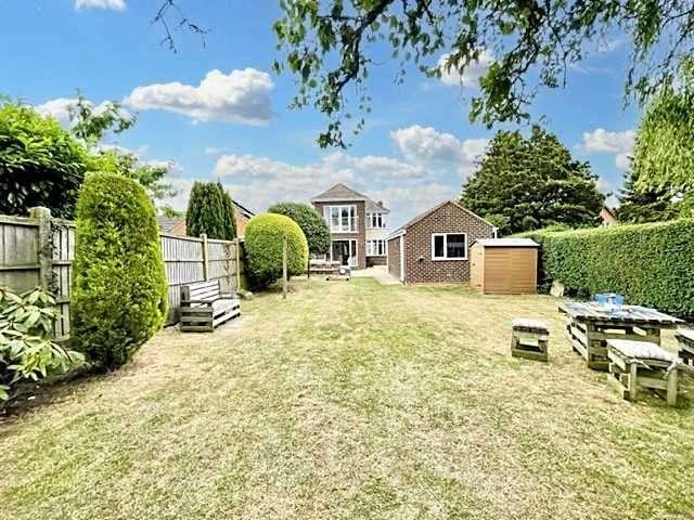 House for sale in East Midlands