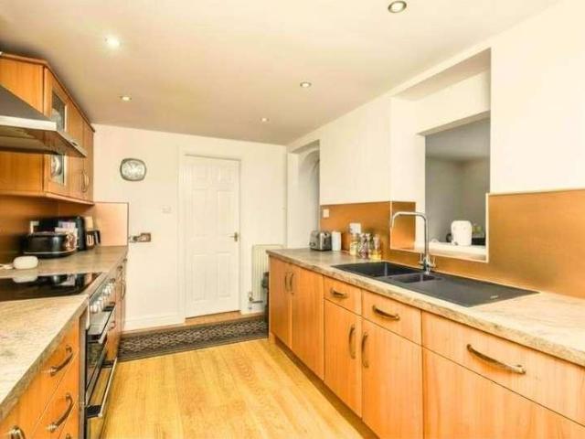 House for sale in Costhorpe, East Midlands