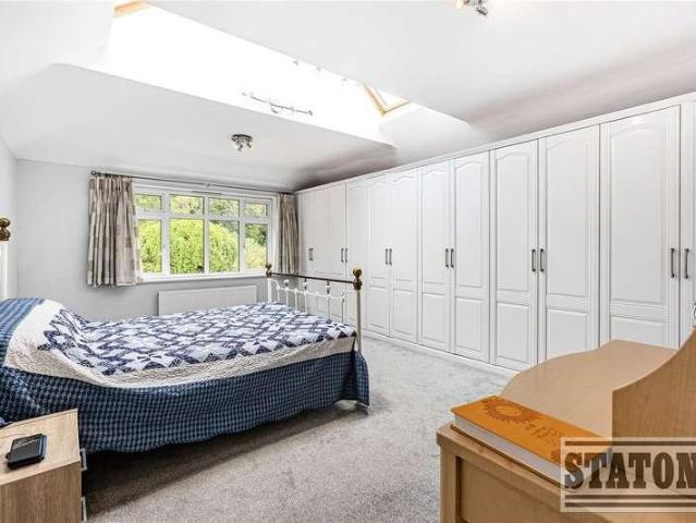 House for sale in Potters Bar, Hertfordshire