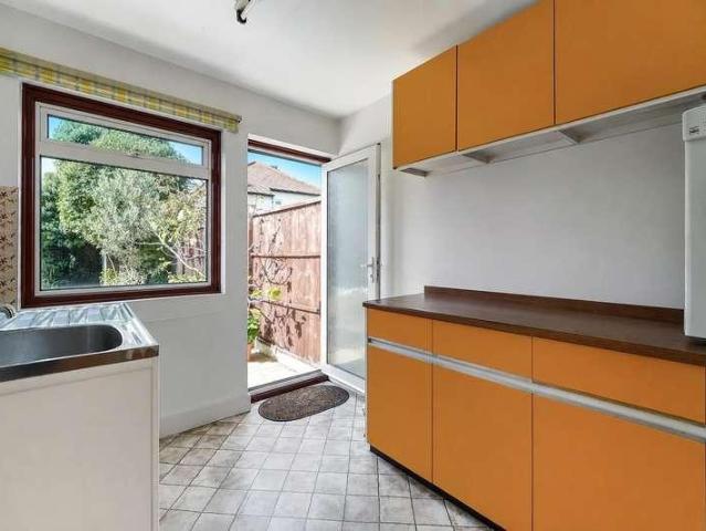 House for sale in Tolworth, Greater London