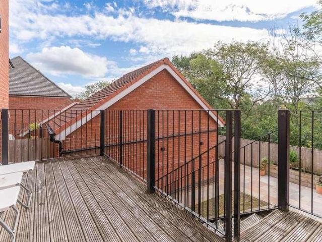 House for sale in Allt-yr-yn, Wales