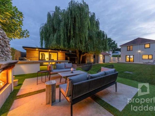 House for sale in New Catton, East Bank