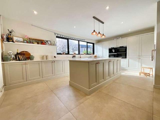 House for sale in Llanbadoc, Wales