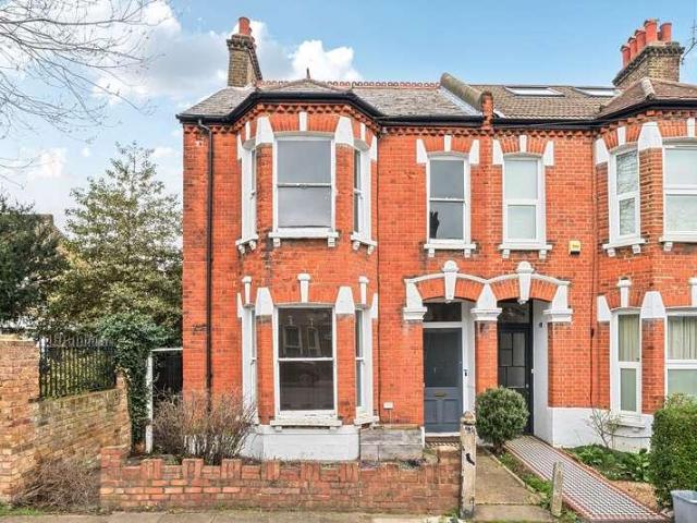 House for sale in London Borough of Lewisham, Greater London