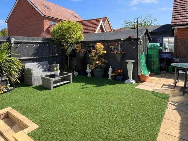 House for sale in Herne and Broomfield, The Bridge