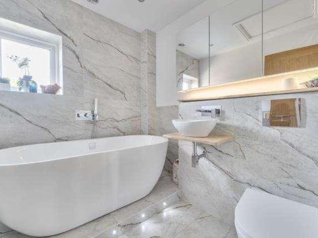 House for sale in Wood Hall, Woodhall Park