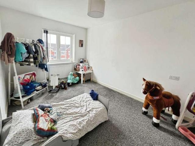 House for sale in Tonge Fold, Bolton