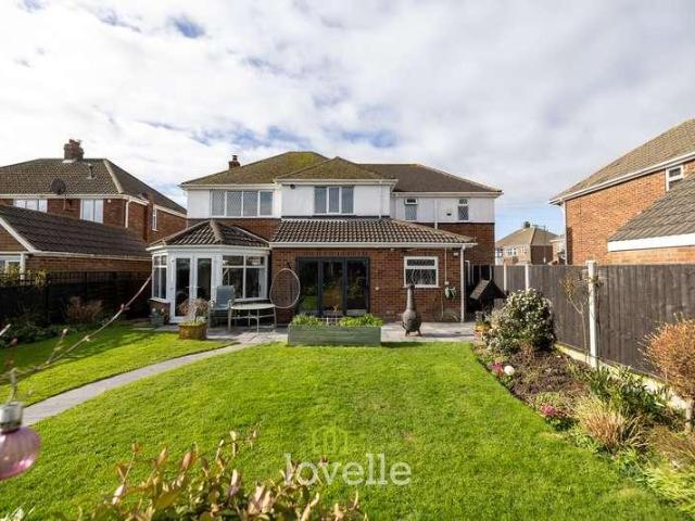 House for sale in New Clee, Cleethorpes