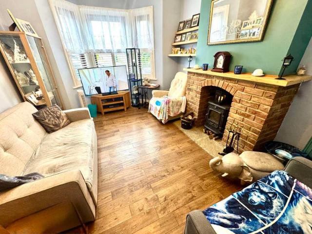 House for sale in Binstead, Ryde