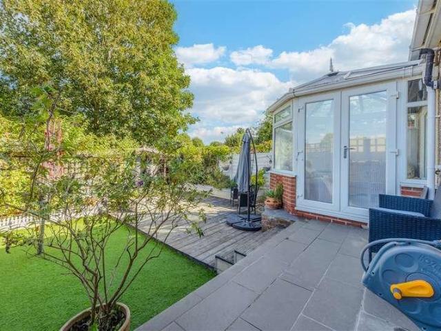 House for sale in Northumberland Heath, Greater London