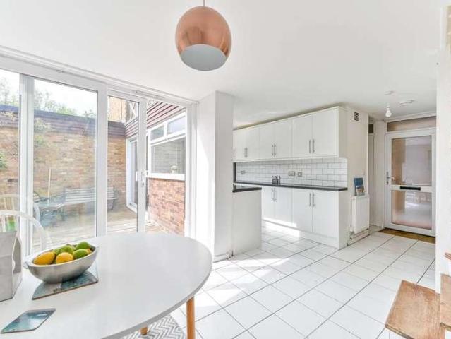 House for sale in New Malden, New Malden