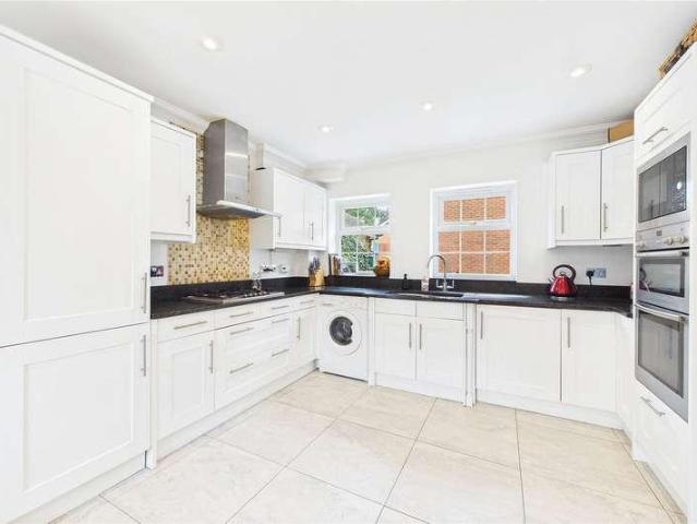 House for sale in North Bourne, Surrey Heath