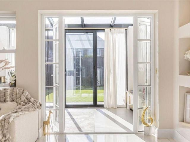 House for sale in Brunswick Park, Greater London