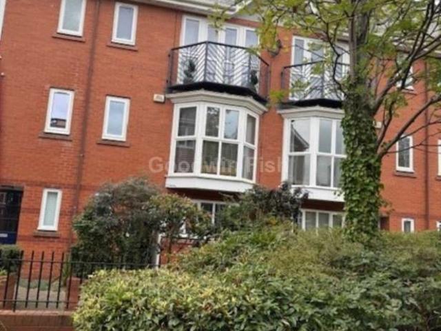 House for sale in Salford Quays, Salford
