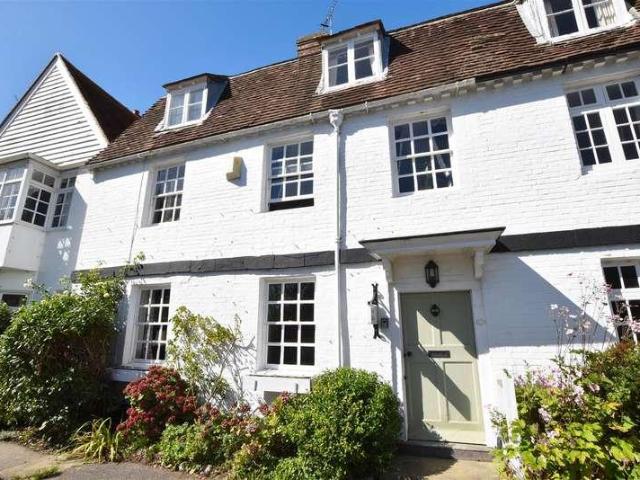 House for sale in Heathlands, East Sussex