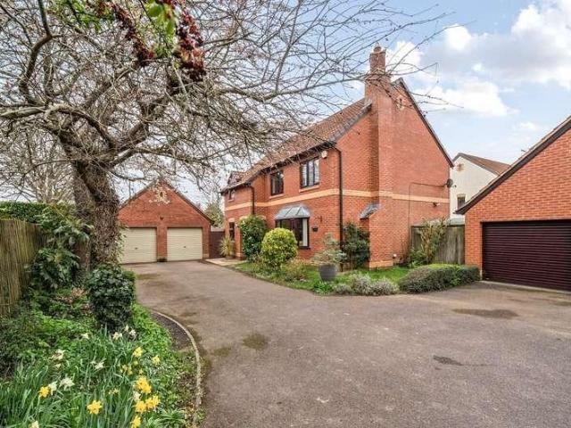 House for sale in Henfords Marsh, Warminster