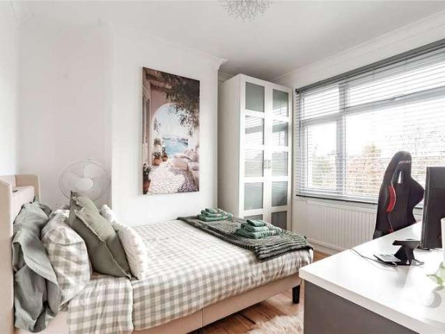 House for sale in Hornchurch, Greater London