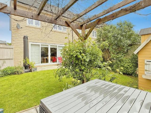 House for sale in Horsforth Vale, Calverley