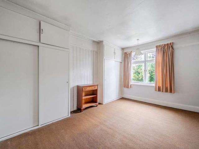 House for sale in London Borough of Richmond upon Thames, Greater London