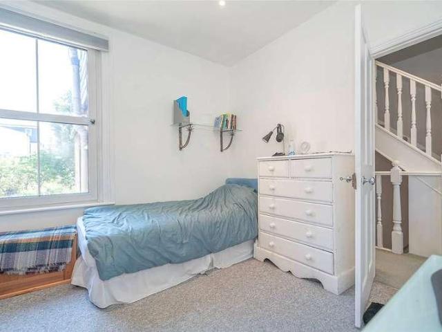 House for sale in Finchley, Greater London
