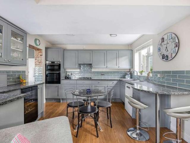 House for sale in Pamington, Gloucestershire