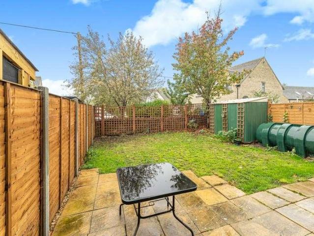 House for sale in Alvescot, West Oxfordshire