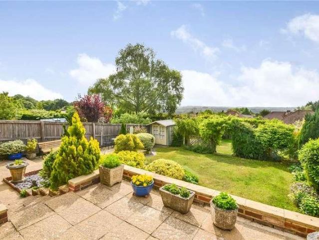 House for sale in Sleepers' Hill, Hampshire