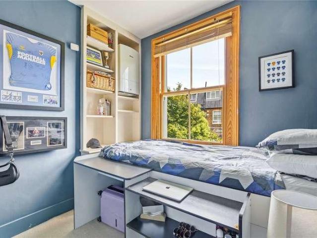 House for sale in Clapham Junction, Greater London