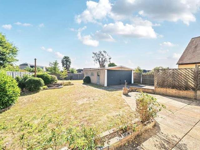 House for sale in Westfield, Woking