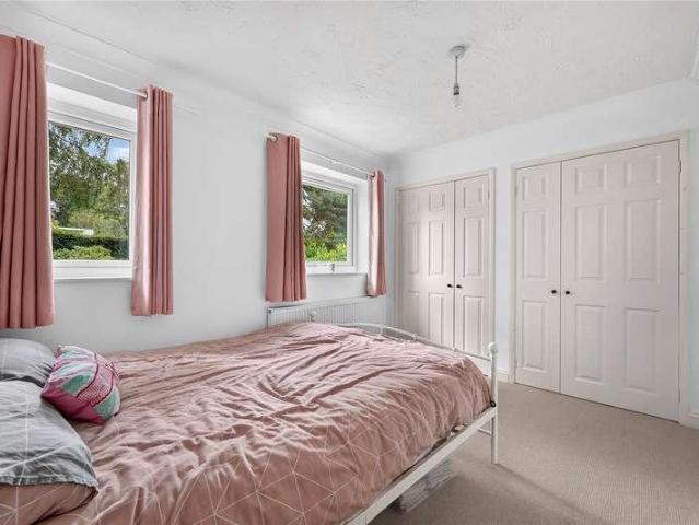 House for sale in Hermitage Woods, Woking