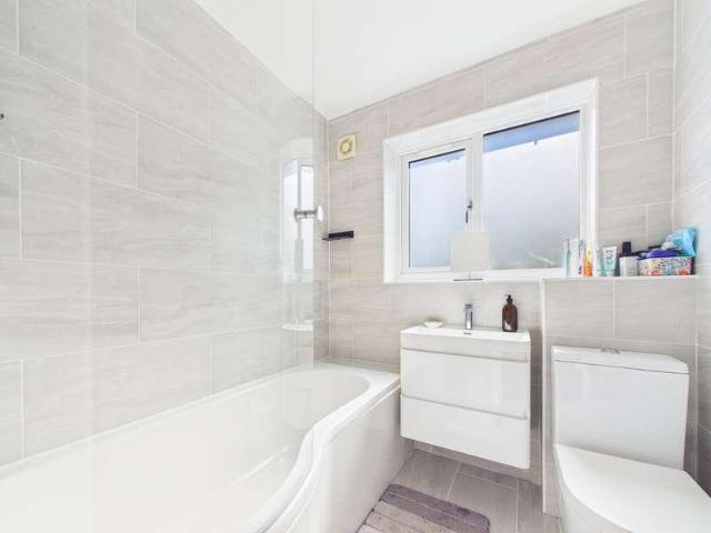 House for sale in Warndon, Worcestershire