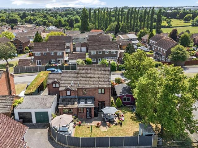 House for sale in Barton Stacey, Hampshire