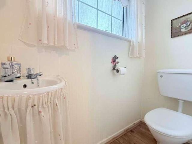 House for sale in Llanfair Pwllgwyngyll, Wales