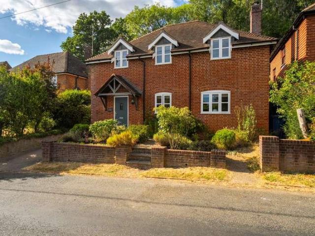House for sale in Fole, Surrey