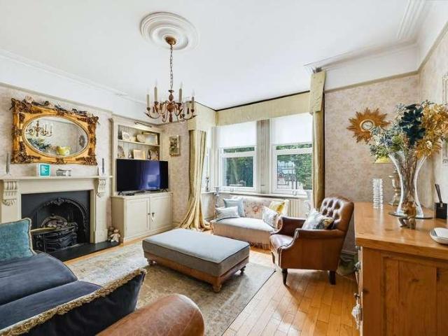 House for sale in The Wrythe, Greater London