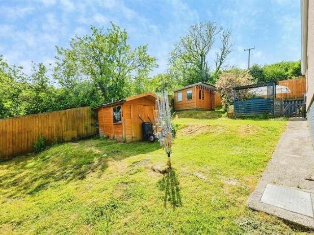 House for sale in Cwmrisca, Coytrahen