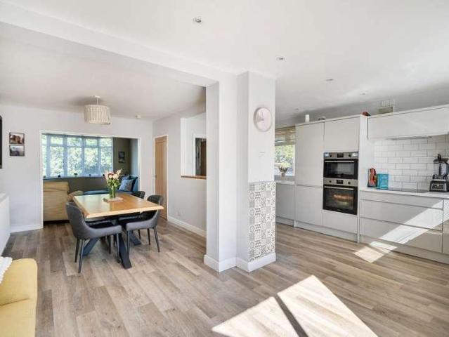 House for sale in Winterbourne, Frampton Cotterell