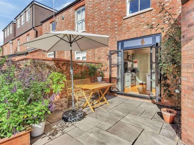 House for sale in Castle, Bedford