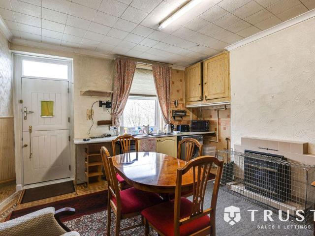 House for sale in Dewsbury, Kirklees