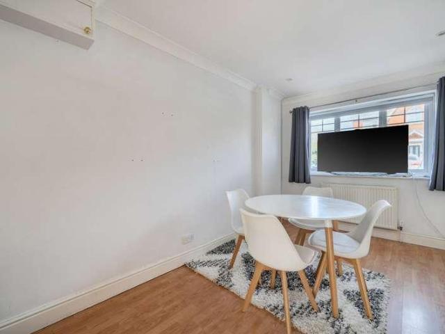 House for sale in Clewer Village, Windsor