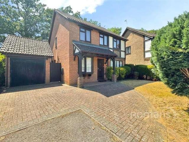 House for sale in Little Sandhurst
