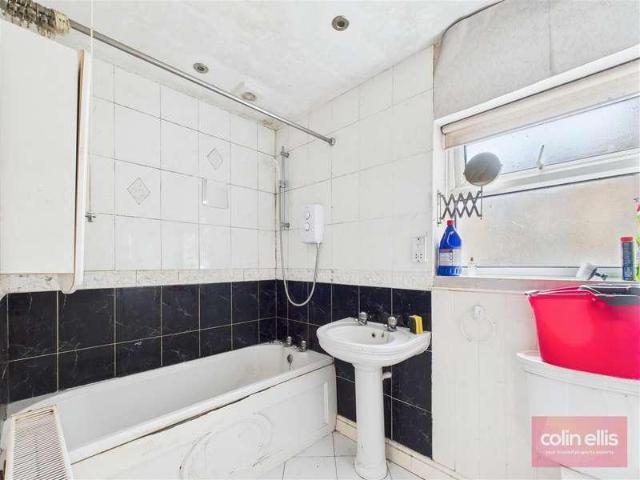 House for sale in Scalby Mills, Scarborough