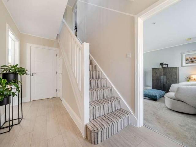 House for sale in Fole, Surrey