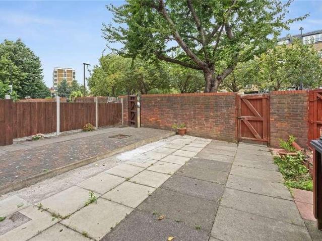 House for sale in Spitalfields, Whitechapel