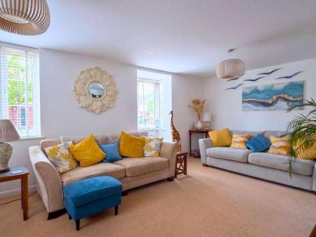 House for sale in Newcourt, Watergate