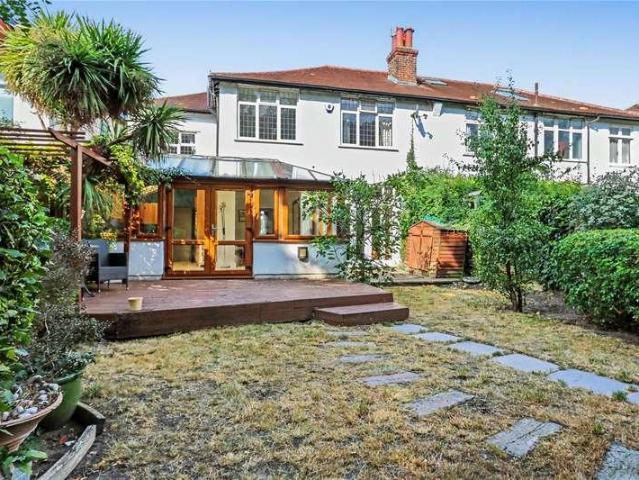 House for sale in Seething Wells, Greater London