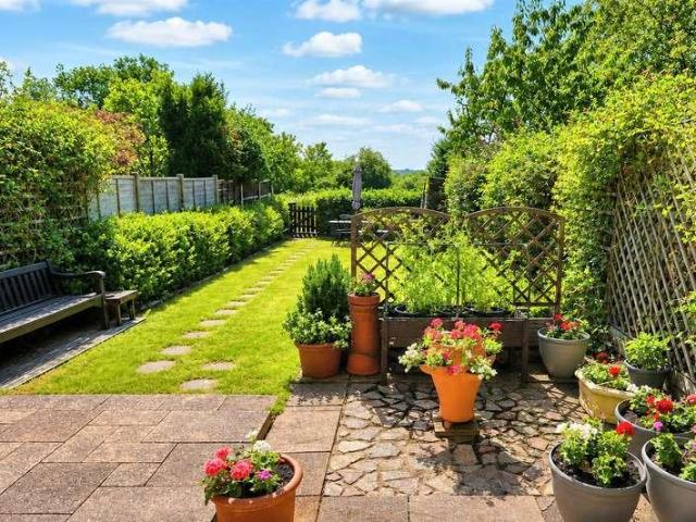 House for sale in Coopersale Street, Epping
