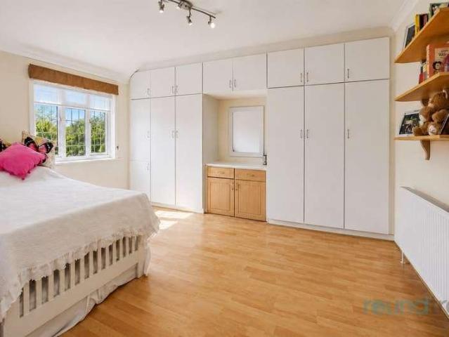 House for sale in Greater London